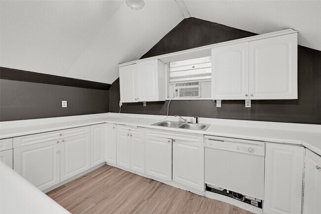 Foto del edificio - 310 N Rock Island St