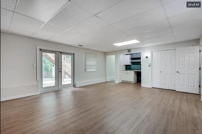 Building Photo - 3435 Alexander Pl SW