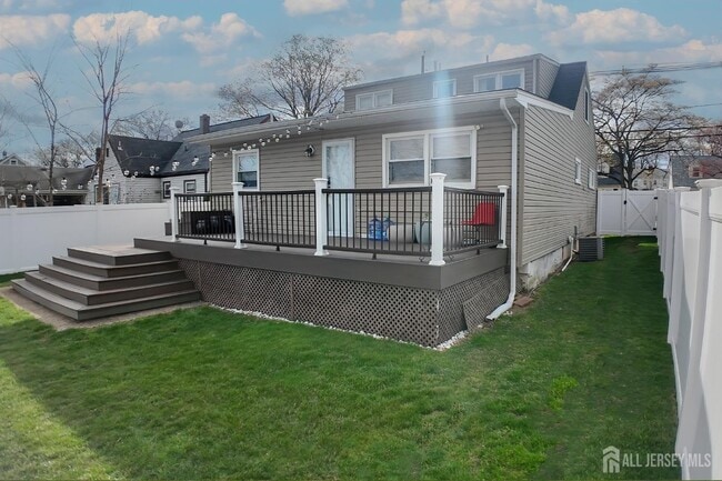 Building Photo - 202 Jackson Ave