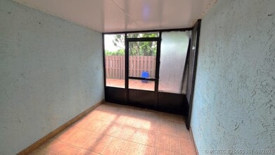 Building Photo - 5686 Shillington Way