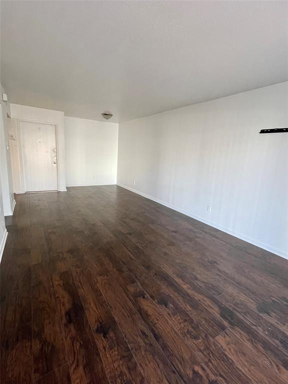 Building Photo - 2814 S Bartell Dr