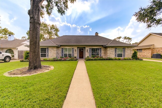 Building Photo - 2523 Anniston Dr