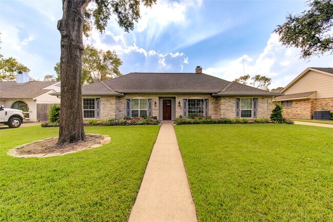 Foto del edificio - 2523 Anniston Dr