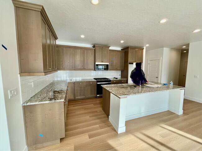 Foto del edificio - Beautiful 3 Bed 2 Bath Home with Community Pool: Available Now!!