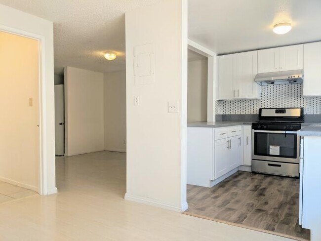 Foto del edificio - 4 bedroom in Monterey Park CA 91754