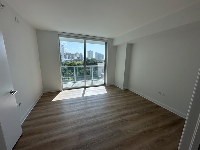 Building Photo - 500 Brickell Ave