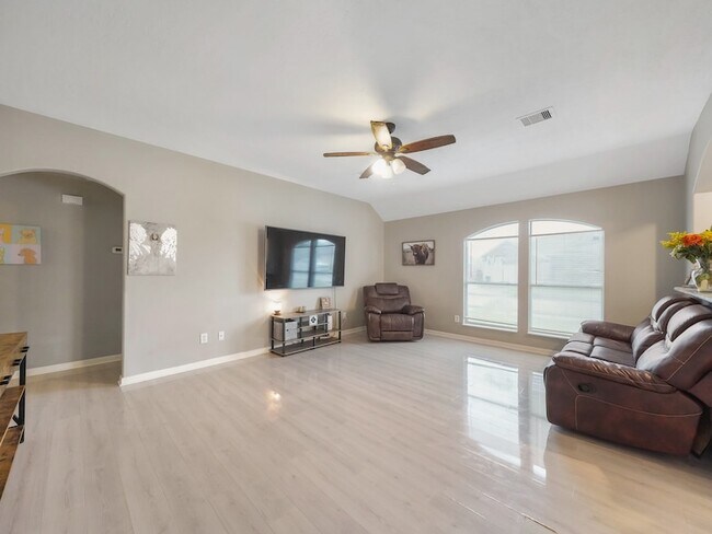 Foto del edificio - 4006 Raspberry Ct