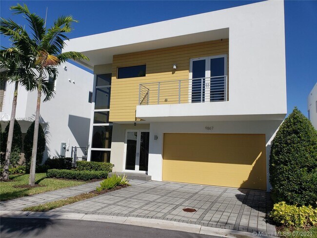 Building Photo - 9867 NW 75th Ter