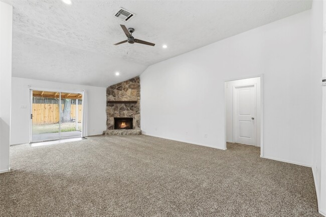 Building Photo - 16826 Carbridge Dr