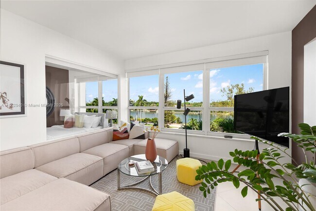 Foto del edificio - 4925 Collins Ave