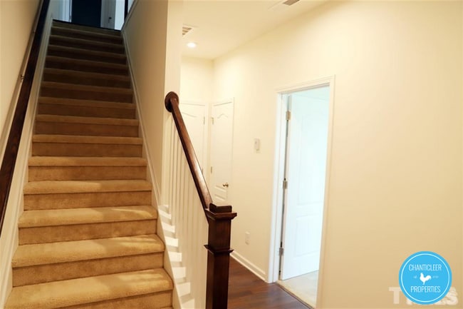 Building Photo - 315 King Closer Dr