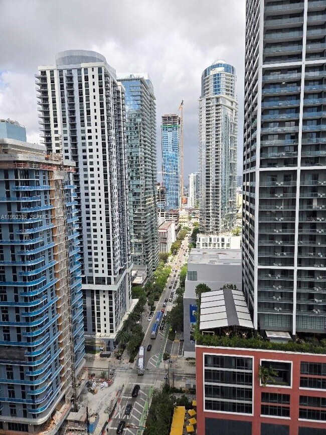 Foto del edificio - 121 NE 5th St