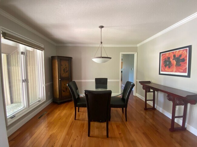 Foto del edificio - Condo For Rent