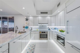 Building Photo - 1065 Borghese Ln