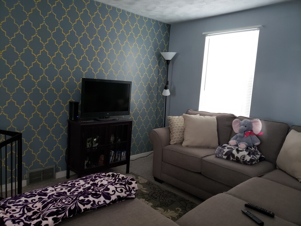 Living room - 28 Schuler Ave