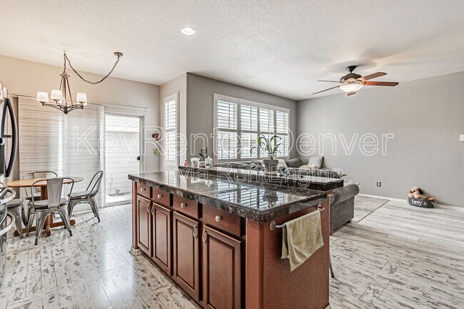 Foto del edificio - 15612 E 96th Way