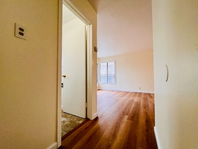 Foto del edificio - 3218 Hyde St