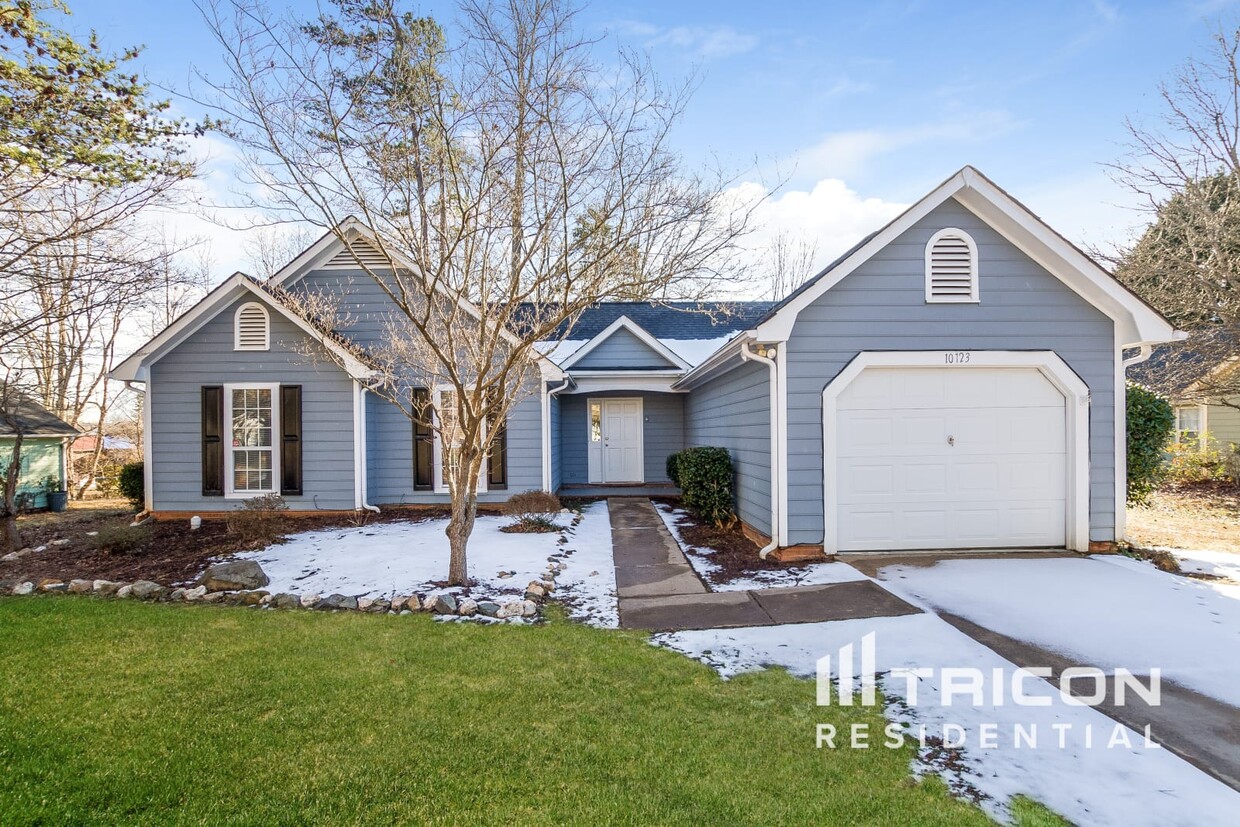 Primary Photo - 10723 Spruce Knob Ln