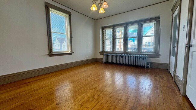 Building Photo - 1828 S 6th St