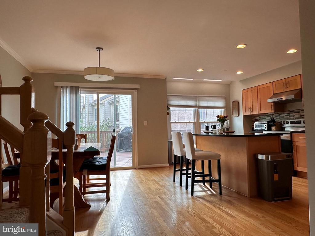 18 Sour Cherry Ct, North Potomac, MD 20878 Townhome Rentals in North Potomac MD