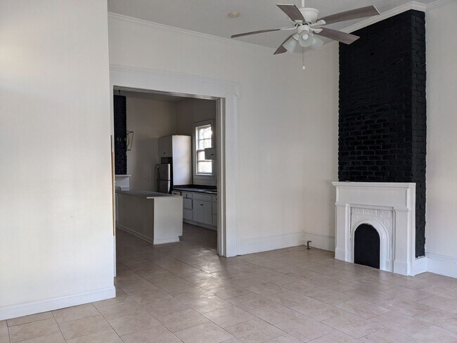 Foto del edificio - 2226 Barracks St