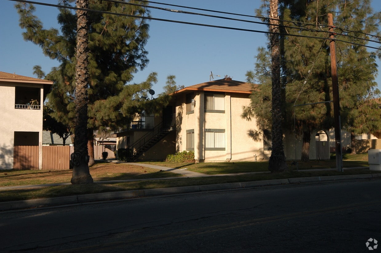 Primary Photo - 417 Brockton Ave