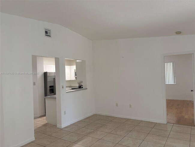 Building Photo - 9620 SW 138th Ave