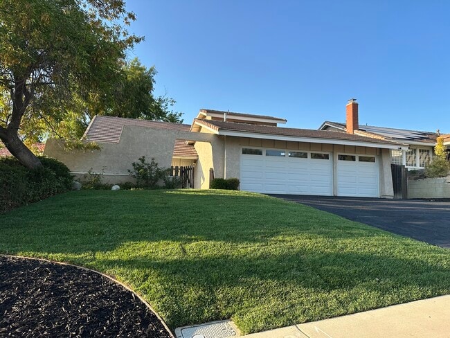 Building Photo - 28825 Barragan St