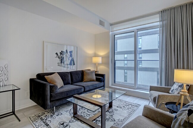 Photo du bâtiment - 615 6 SE