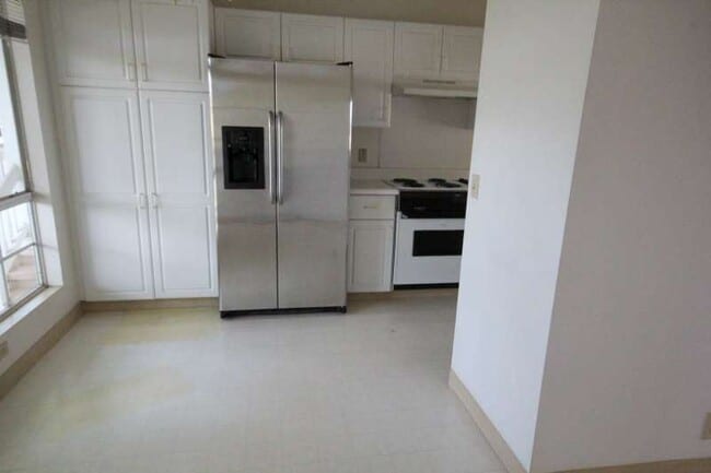 Building Photo - WAIKELE LIVING! 2 Bed, 2 Bath, 2 Parking Townhouse located at Highlands at Waikele.