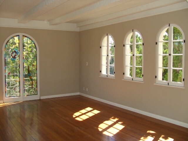 Building Photo - 856 S Sycamore Ave