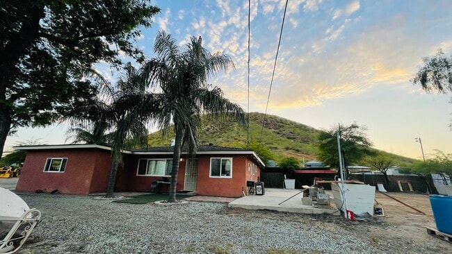 Building Photo - 27295 Vista Ave