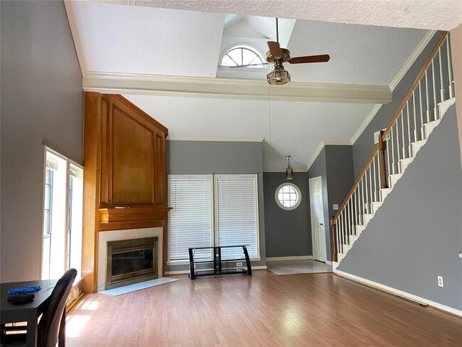 Building Photo - 16427 Dunmoor Dr