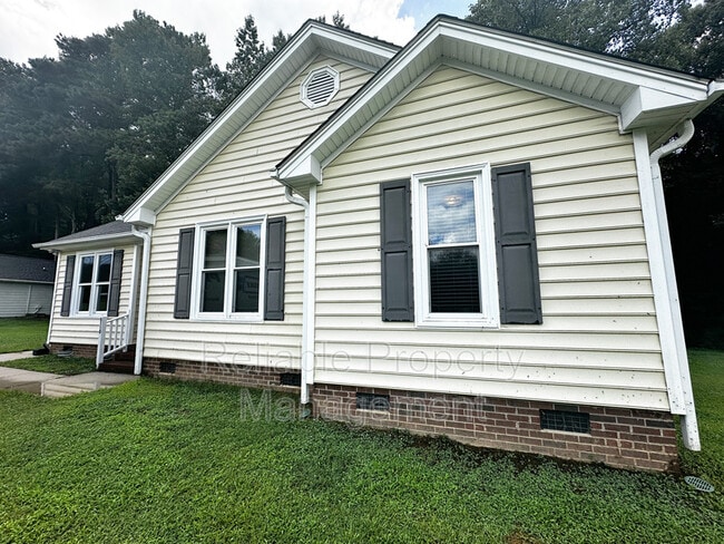 Building Photo - 5110 Raleigh Rd