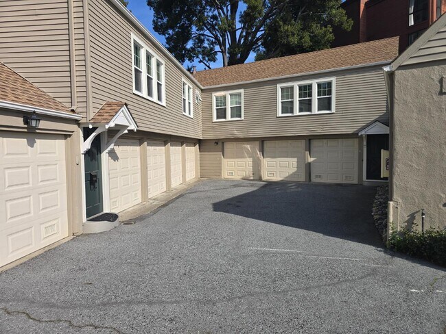 Foto del edificio - 1218 Bellevue Ave