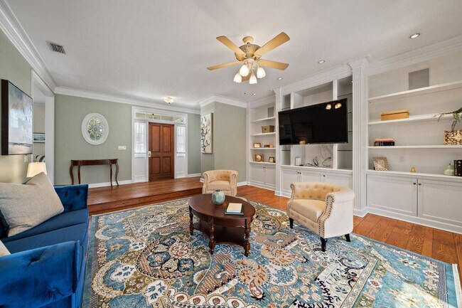 Building Photo - 13655 Jonquil Pl