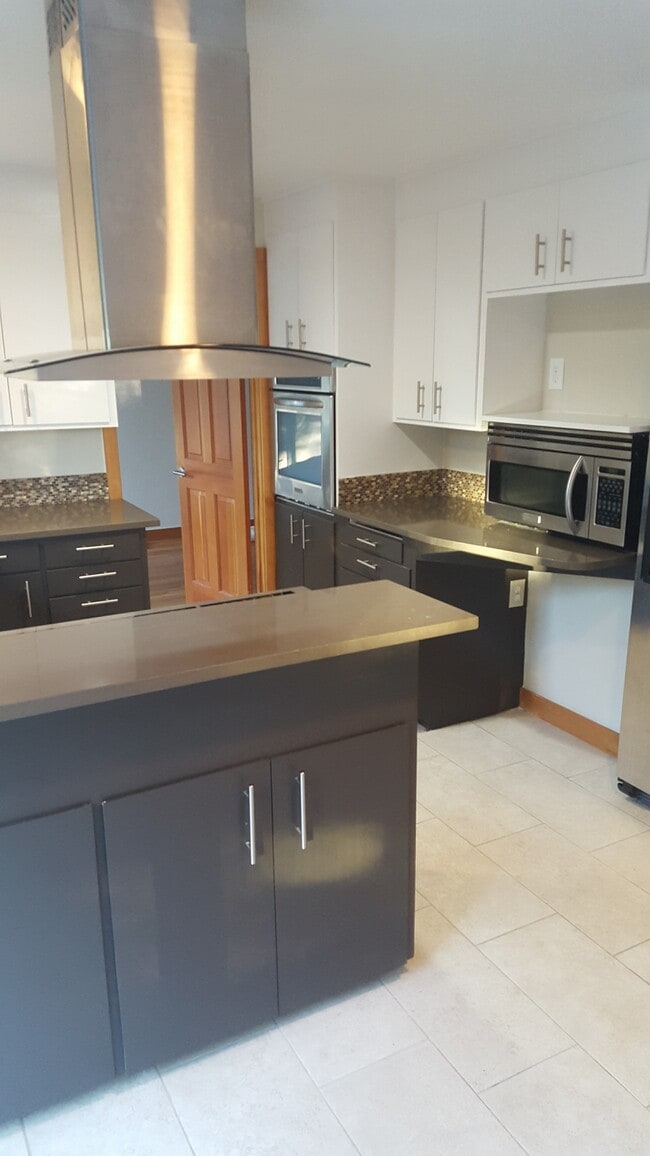 Building Photo - 12220 Densmore Ave N