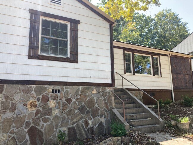 Foto del edificio - 1626 Charlotte Ave