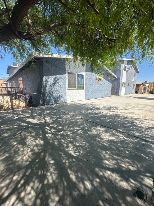 Foto del edificio - 506 McKellar Cir