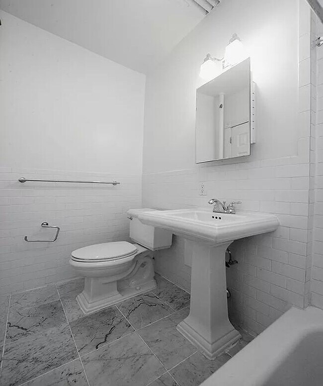 Foto del edificio - 322 West 14th Street