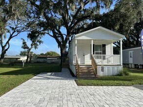 Building Photo - 38651 Tarr Dr