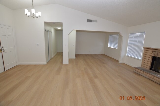 Building Photo - 1925 Ann Greta Dr