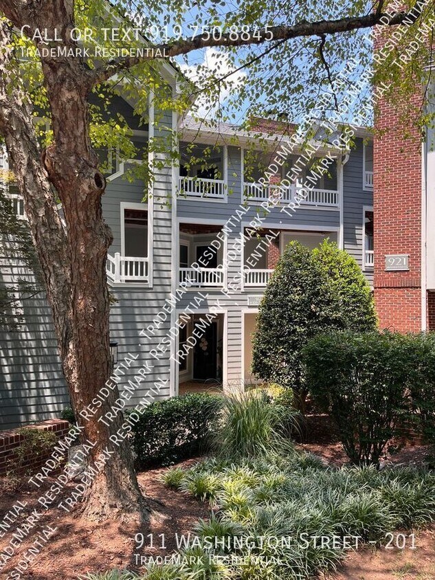 Primary Photo - 2 Bedroom 2 Bath Condo in Bishop Park!