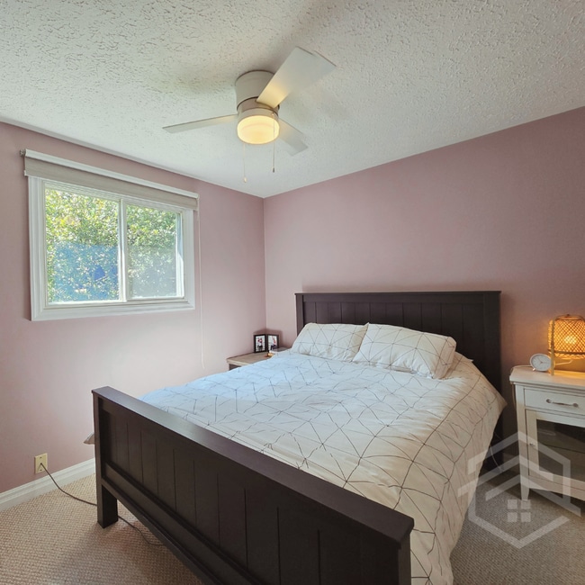 Building Photo - 9 Centre St