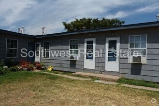 Building Photo - 1320 Pile St