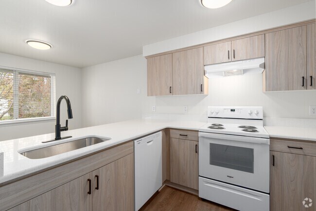 2 habitaciones, 1 baño - 848 pies cuadrados - Cocina - Columbus Village Apartments