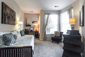 2BR,2BA,-1001SF The Peregrine - Falcon Creek