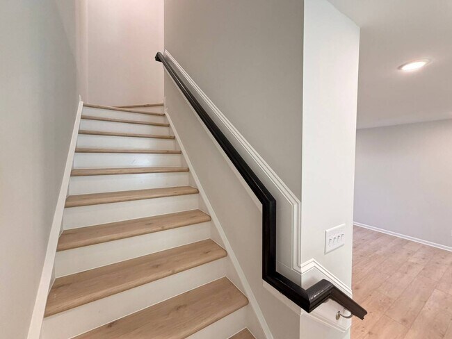 Foto del edificio - 2459 Englemann Dr