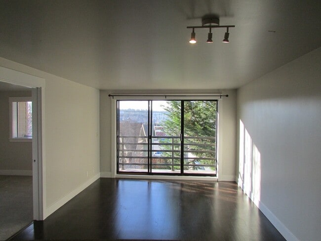 Photo - 3401 Wallingford Ave. N. #206 Apartment