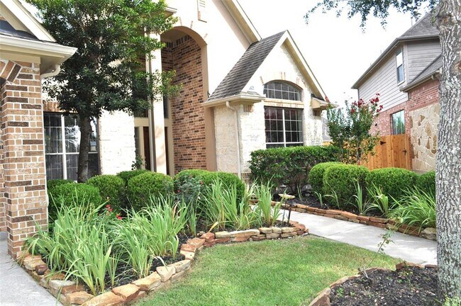 Building Photo - 6930 Spindle Pine Way